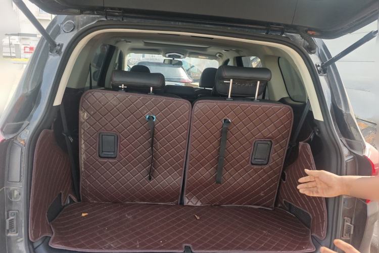 Used SWM G05 2021 PRO 1.5T Automatic Luxury Model 7 Seats Trunk
