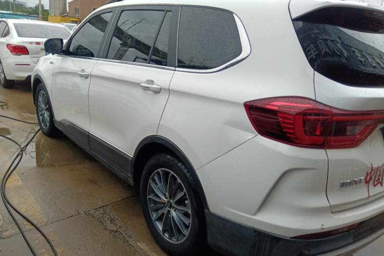 Used SWM G05 2021 PRO 1.5T Automatic Luxury Model 7 Seats Left Side