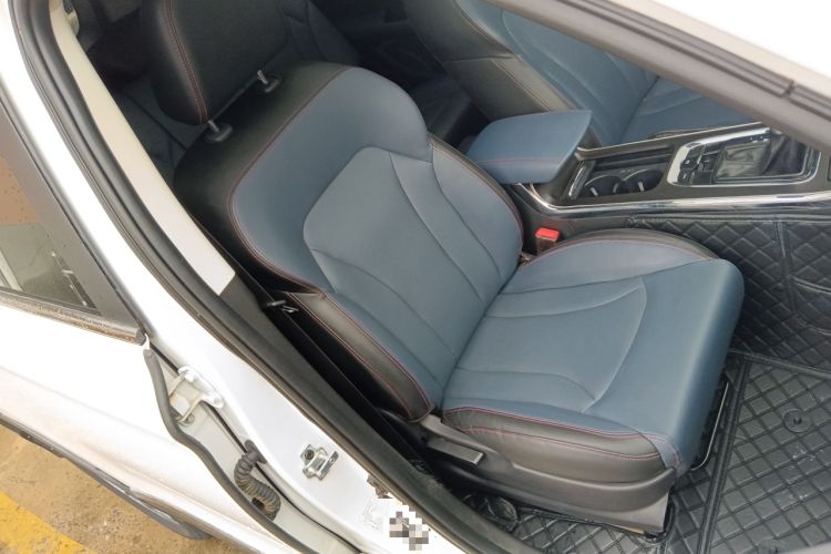 Used SWM G05 2021 PRO 1.5T Automatic Luxury Model 7 Seats Right Front Seat