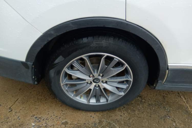 Used SWM G05 2021 PRO 1.5T Automatic Luxury Model 7 Seats Right Rear Wheel Hub