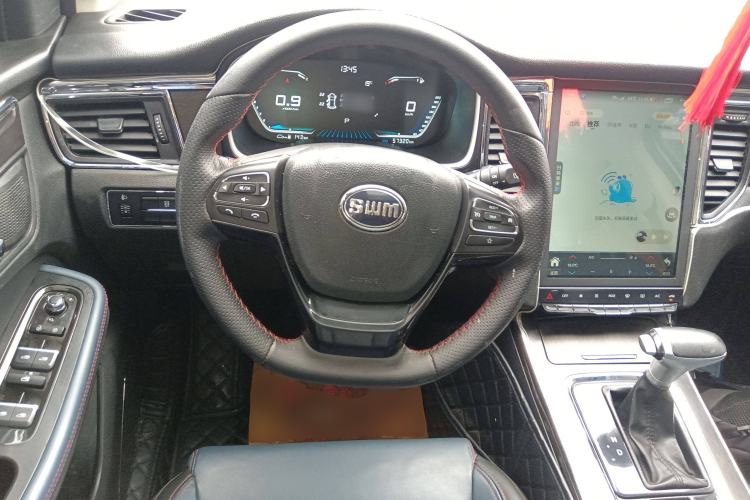 Used SWM G05 2021 PRO 1.5T Automatic Luxury Model 7 Seats Steering Wheel