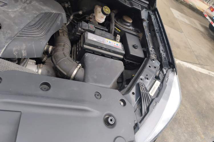 Used SWM G05 2019 1.5T Automatic Luxury Model Engine Bay Left