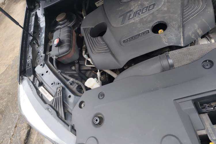 Used SWM G05 2019 1.5T Automatic Luxury Model Engine Bay Right