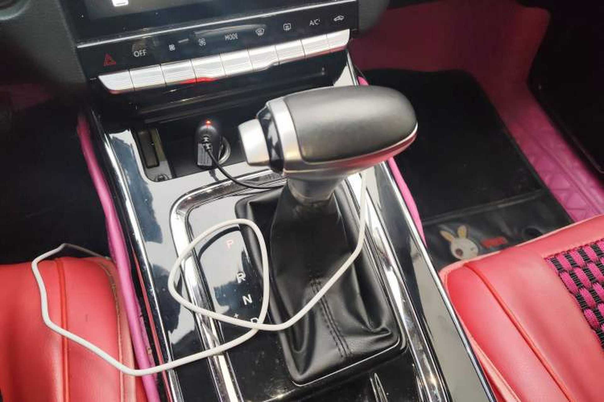 Used SWM G05 2019 1.5T Automatic Luxury Model Gear Lever