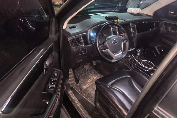 Used SWM G05 2019 1.5T Automatic Luxury Model Interior 3