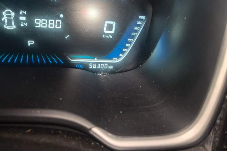 Used SWM G05 2019 1.5T Automatic Luxury Model Odometer Close Up