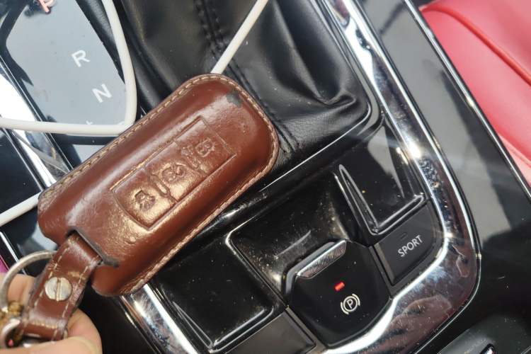 Used SWM G05 2019 1.5T Automatic Luxury Model Vehicle Key