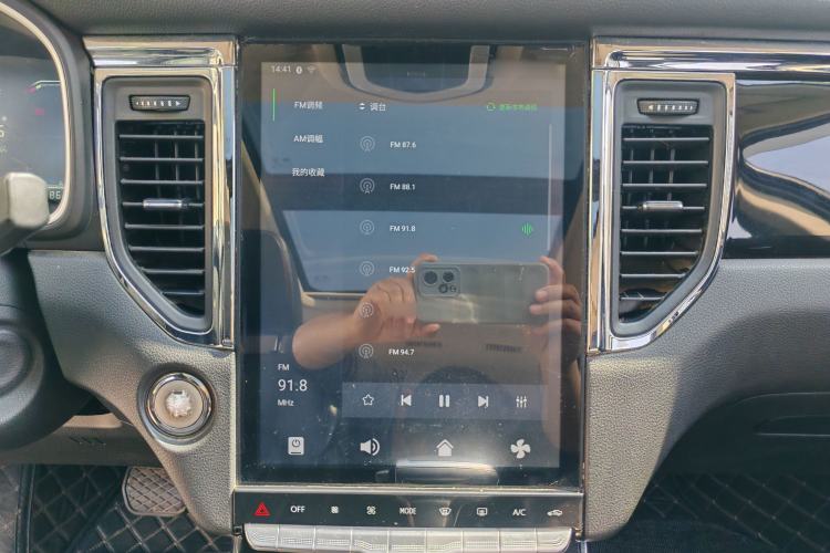 Used SWM G05 2019 1.5T Automatic Luxury Model Audio And AC Panel