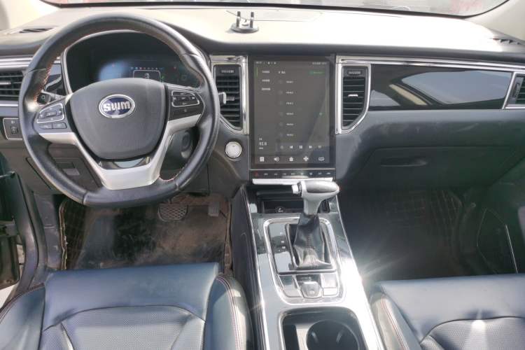 Used SWM G05 2019 1.5T Automatic Prestige Edition Center Console