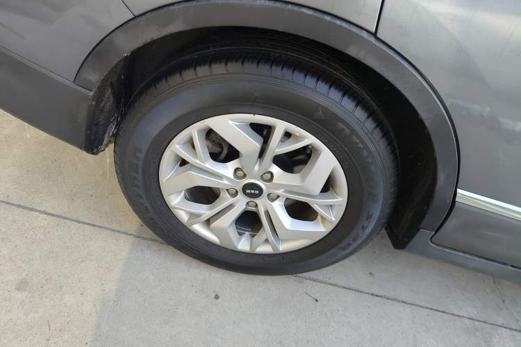 Used SWM G05 2019 1.5T Automatic Luxury Model Exterior 1