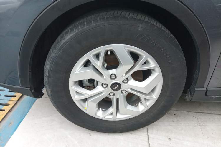 Used SWM G05 2019 1.5T Automatic Luxury Model Exterior 7