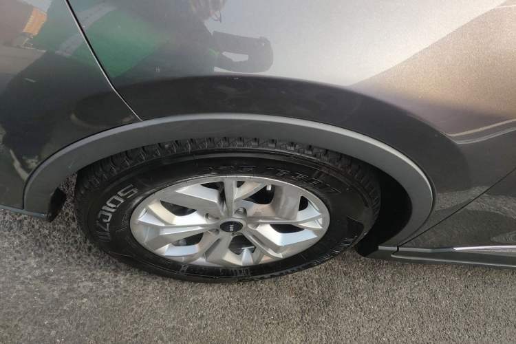 Used SWM G05 2019 1.5T Automatic Luxury Model Exterior 7