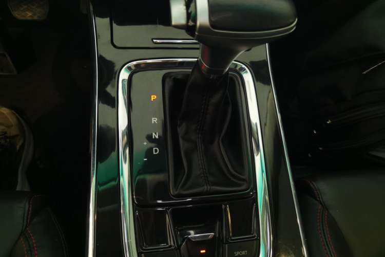 Used SWM G05 2019 1.5T Automatic Luxury Model Gear Lever