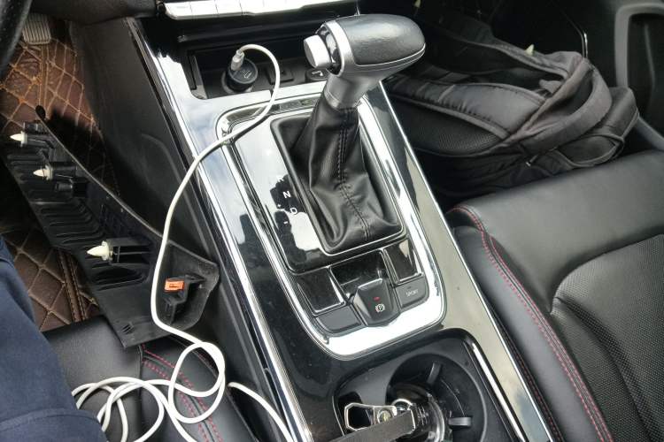 Used SWM G05 2019 1.5T Automatic Luxury Model Gear Lever