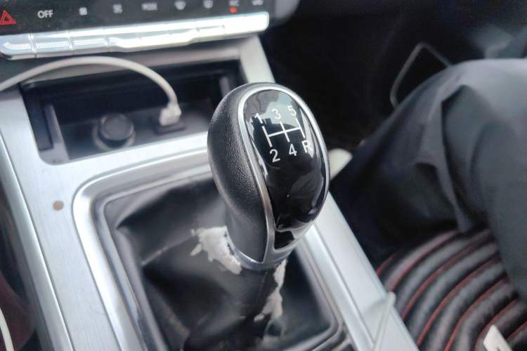 Used SWM G05 2019 2.0L Manual Standard Model Gear Lever