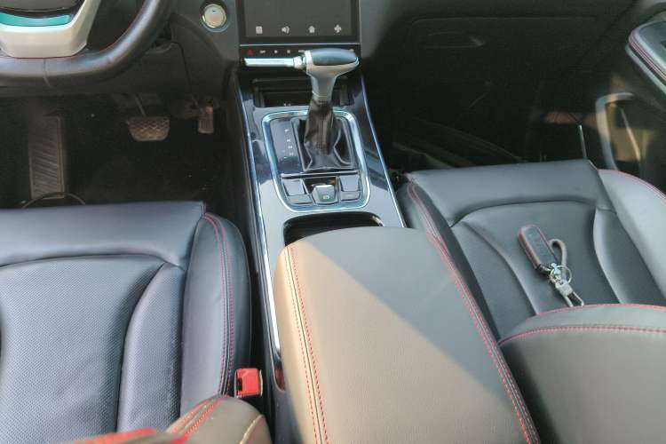 Used SWM G05 2019 1.5T Automatic Luxury Model Gear Lever