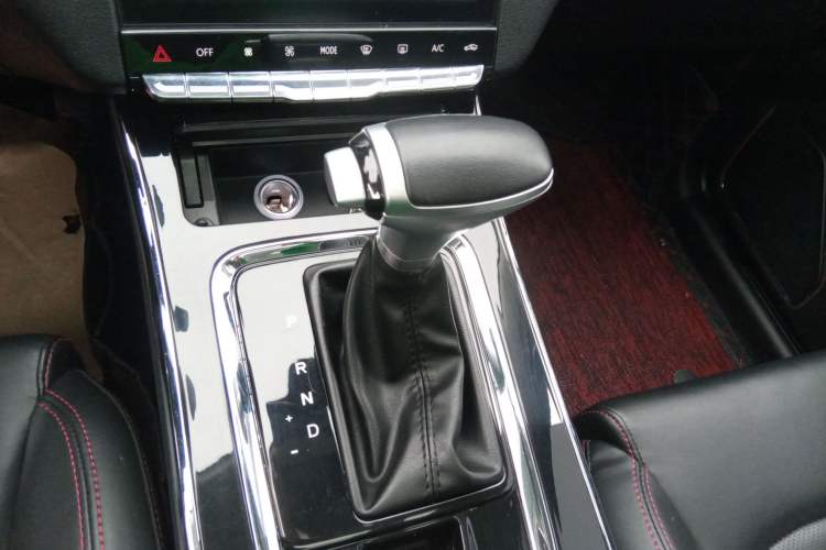 Used SWM G05 2019 1.5T Automatic Luxury Model Gear Lever
