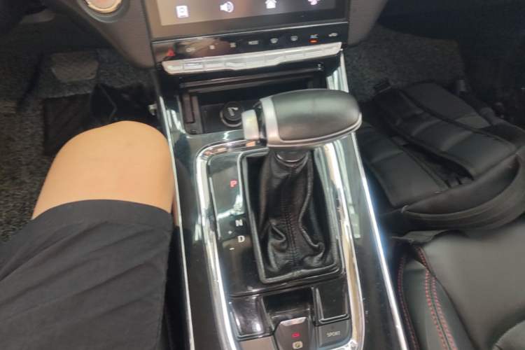 Used SWM G05 2019 1.5T Automatic Luxury Model Gear Lever