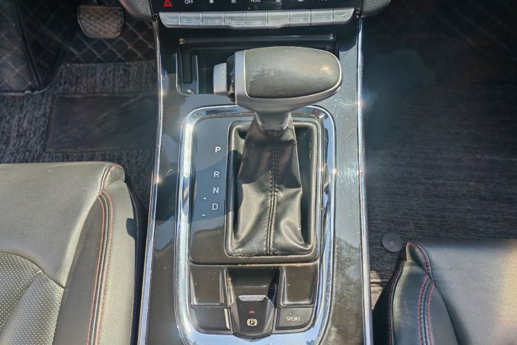 Used SWM G05 2019 1.5T Automatic Luxury Model Gear Lever