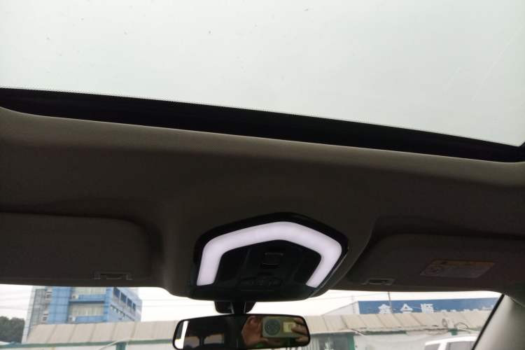 Used SWM G05 2019 1.5T Automatic Luxury Model Headliner