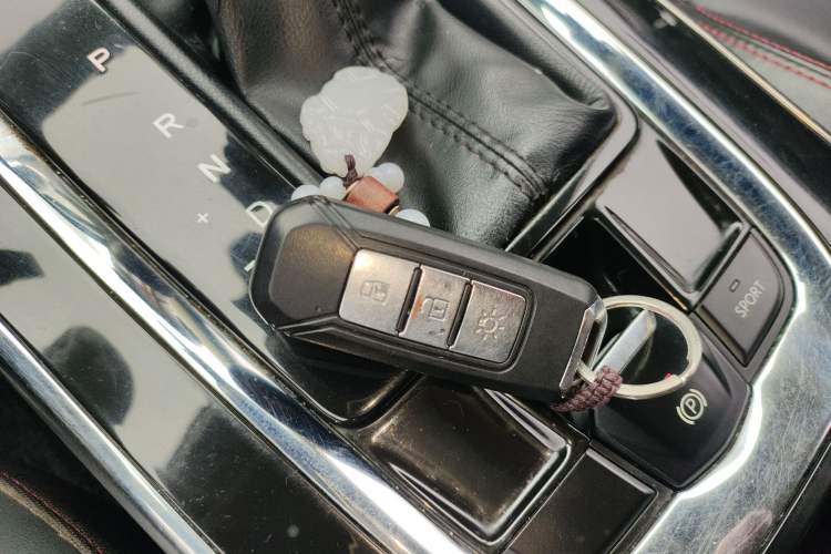 Used SWM G05 2019 1.5T Automatic Luxury Model Interior 1