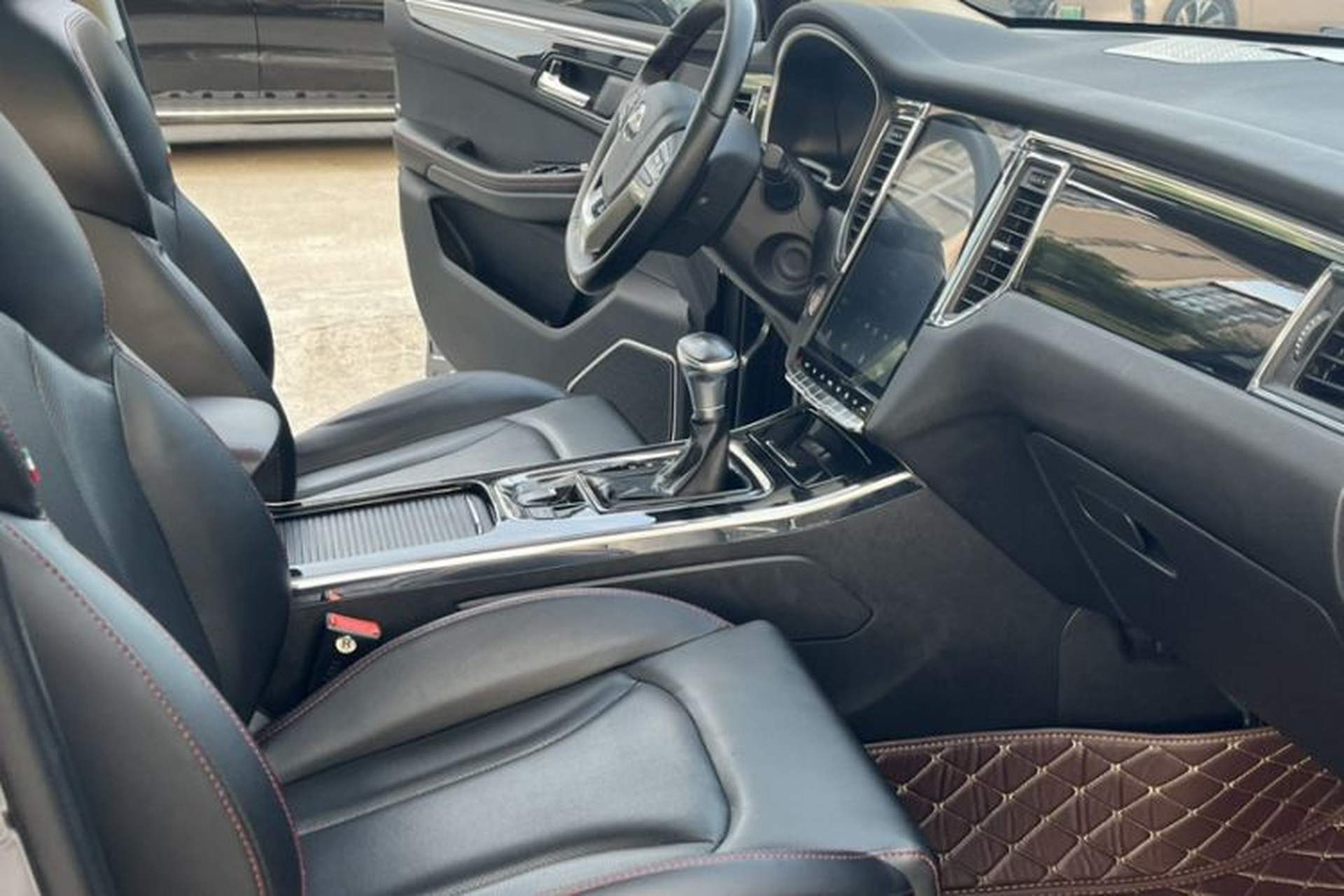 Used SWM G05 2019 1.5T Automatic Luxury Model Interior 10