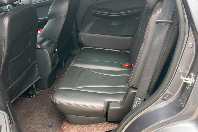 Used SWM G05 2019 2.0L Manual Luxury Edition Interior 2