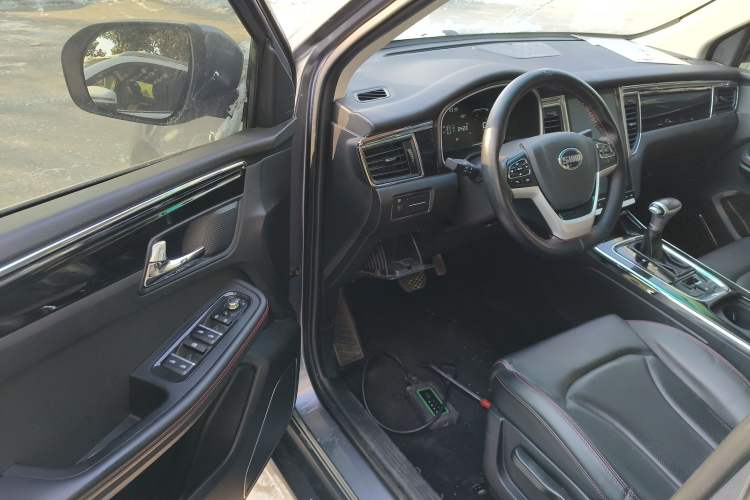 Used SWM G05 2019 1.5T Automatic Luxury Model Interior 3