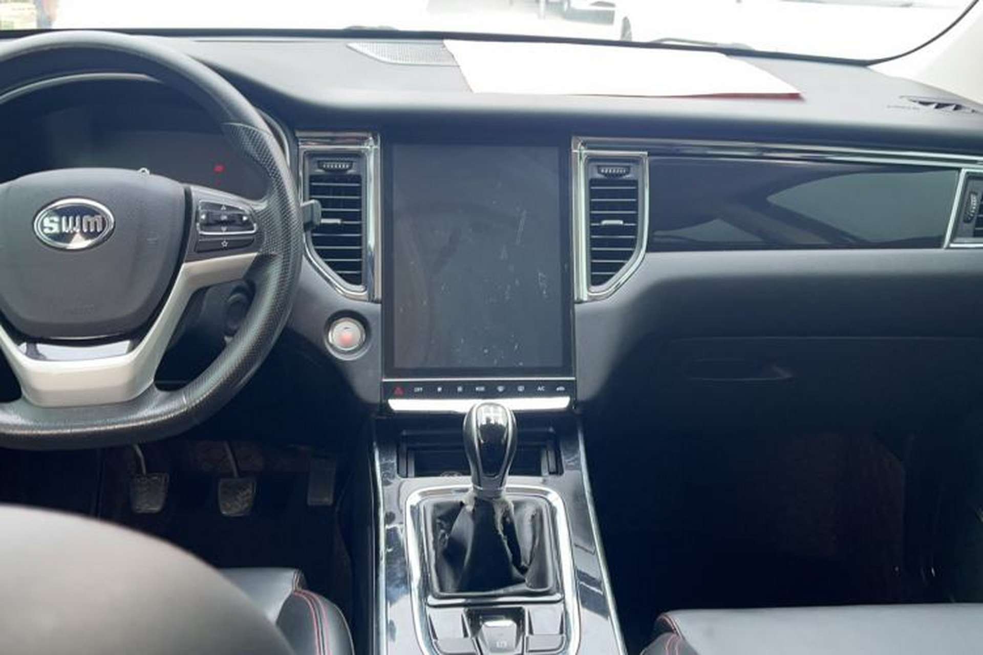 Used SWM G05 2019 2.0L Manual Luxury Edition Interior 3