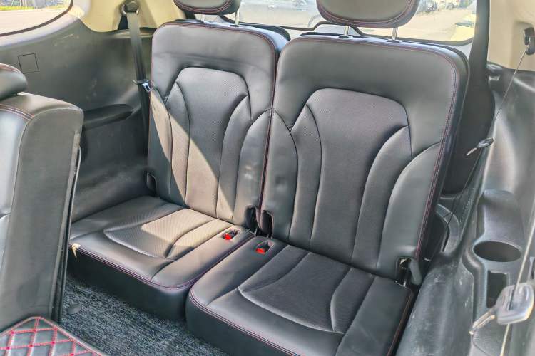 Used SWM G05 2019 1.5T Automatic Luxury Model Interior 5
