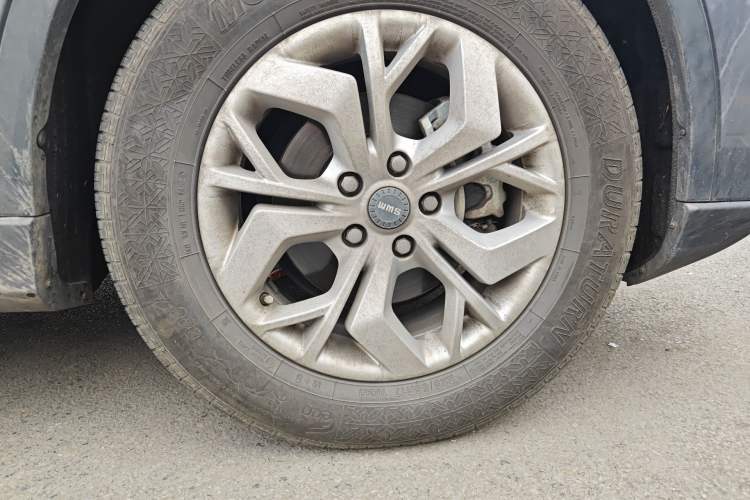 Used SWM G05 2019 1.5T Automatic Luxury Model Right Front Wheel Hub