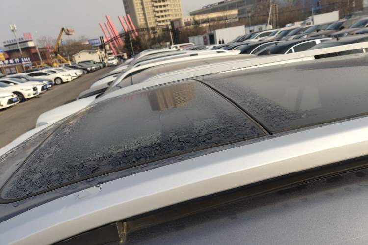Used SWM G05 2019 1.5T Automatic Luxury Model Roof