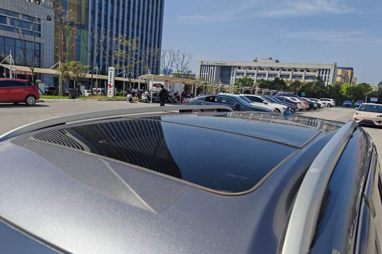Used SWM G05 2019 1.5T Automatic Luxury Model Roof