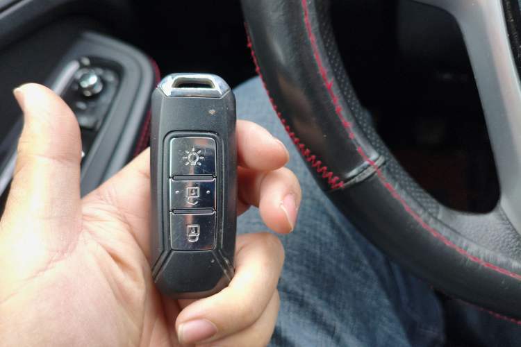Used SWM G05 2019 2.0L Manual Luxury Edition Vehicle Key