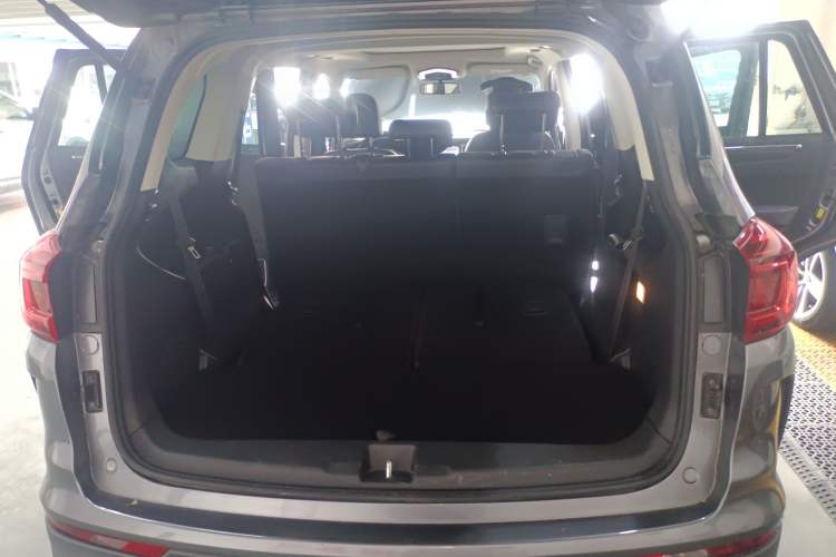 Used SWM G05 2019 1.5T Automatic Elite Edition Trunk