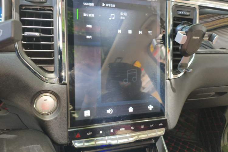 Used SWM G05 2019 2.0L Manual Luxury Edition Audio And AC Panel