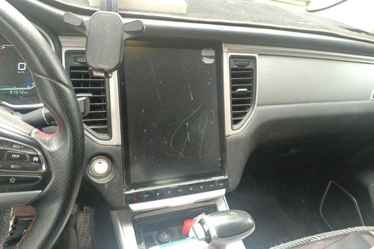 Used SWM G05 2019 1.5T Automatic Elite Edition Audio And AC Panel