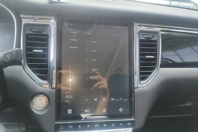 Used SWM G05 2019 1.5T Automatic Luxury Model Audio And AC Panel