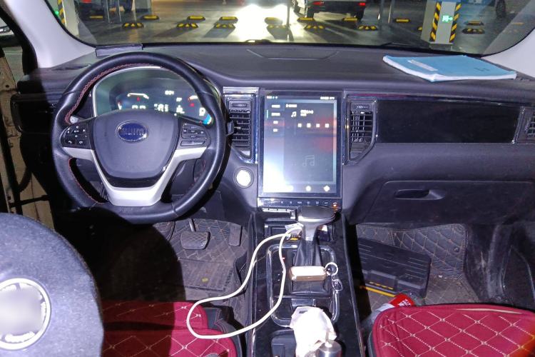 Used SWM G05 2019 1.5T Automatic Luxury Model Center Console