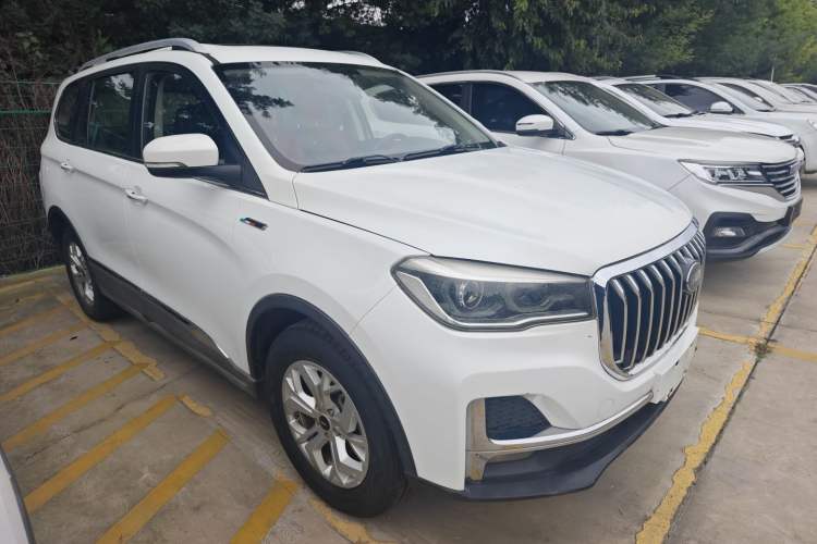 Used SWM G05 2019 2.0L Manual Luxury Edition Exterior 2