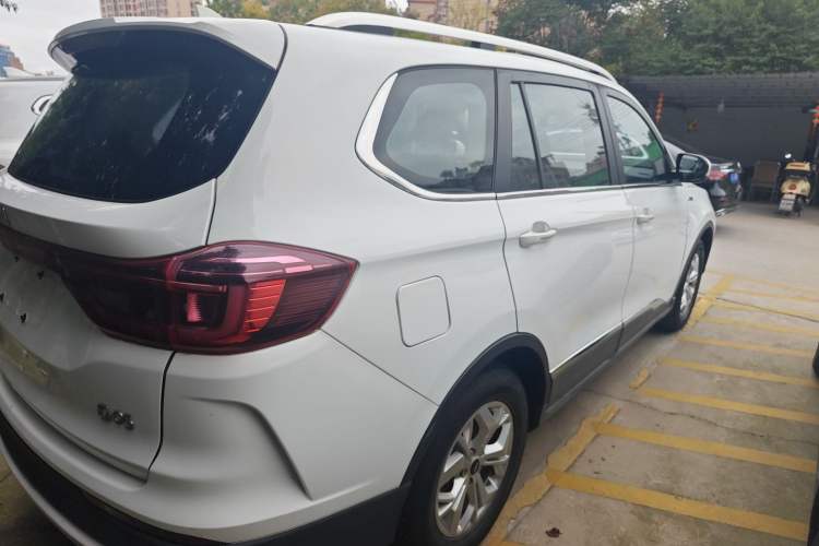 Used SWM G05 2019 2.0L Manual Luxury Edition Exterior 3