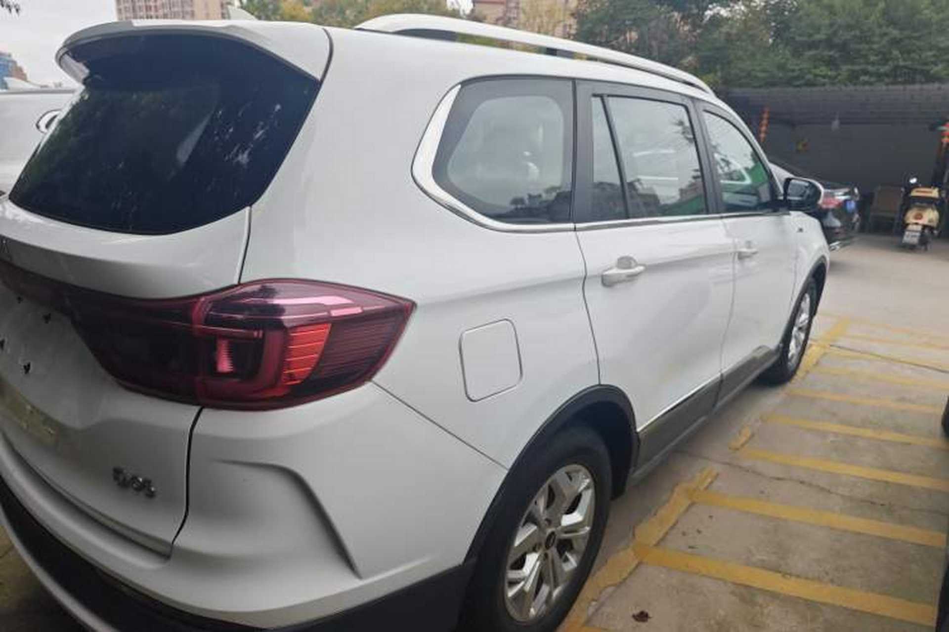 Used SWM G05 2019 2.0L Manual Luxury Edition Exterior 3