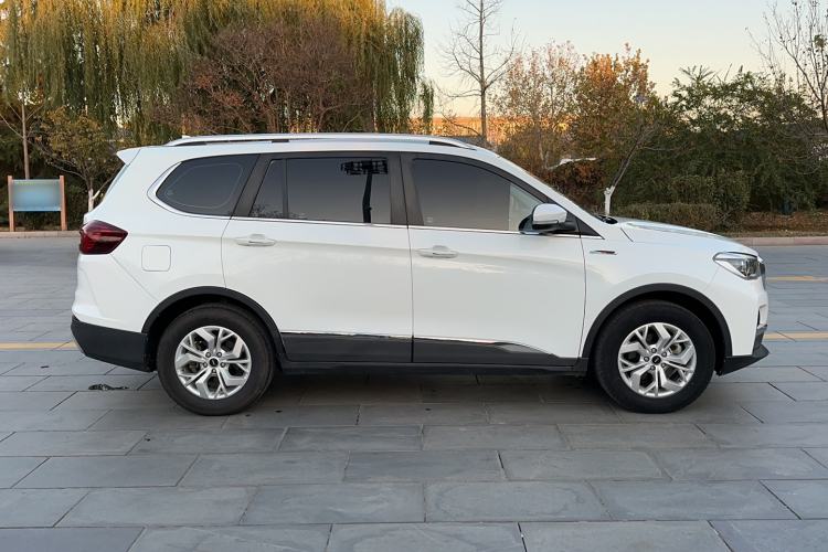 Used SWM G05 2019 2.0L Manual Luxury Edition Exterior 3