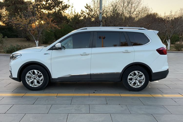 Used SWM G05 2019 2.0L Manual Luxury Edition Exterior 7