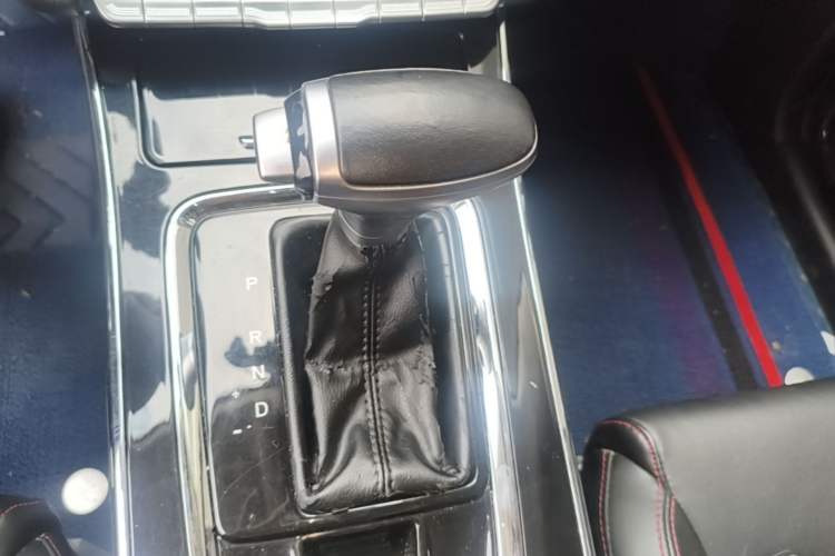 Used SWM G05 2019 1.5T Automatic Luxury Model Gear Lever