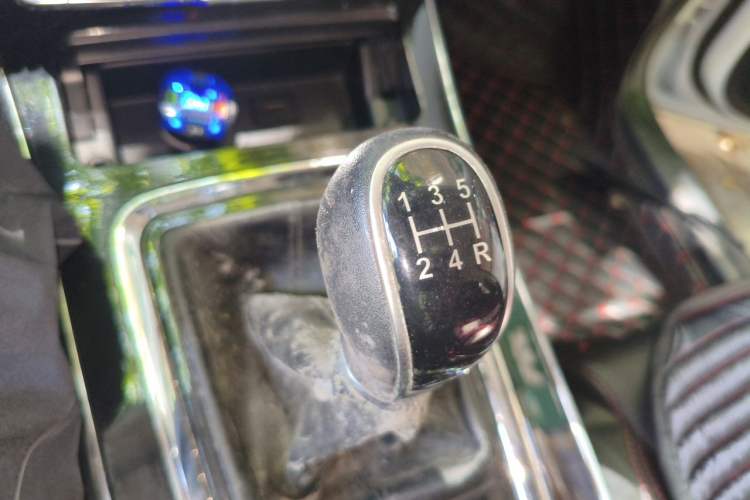 Used SWM G05 2019 2.0L Manual Luxury Edition Gear Lever