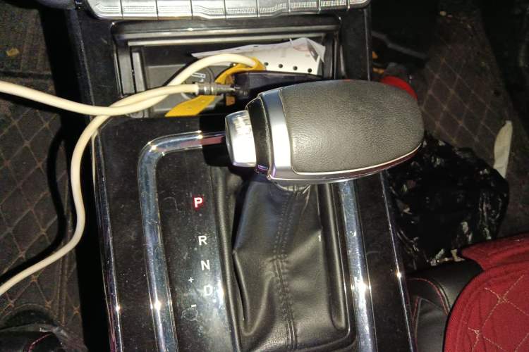 Used SWM G05 2019 1.5T Automatic Luxury Model Gear Lever