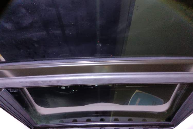 Used SWM G05 2019 1.5T Automatic Luxury Model Headliner
