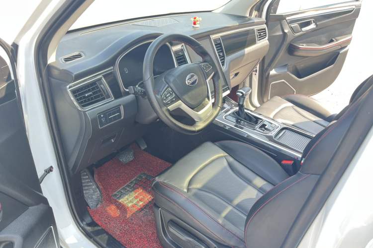 Used SWM G05 2019 1.5T Automatic Luxury Model Interior 2