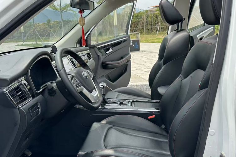 Used SWM G05 2019 1.5T Automatic Luxury Model Interior 5